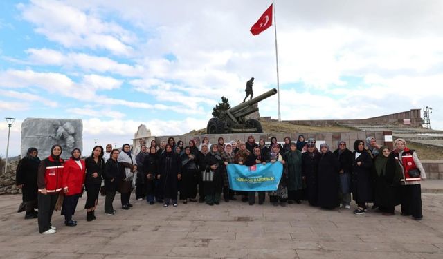 Şehit ve Gazi Yakınları “Huzur ve Kardeşlik” projesi kapsamında Afyon ve Van’ı ziyaret etti
