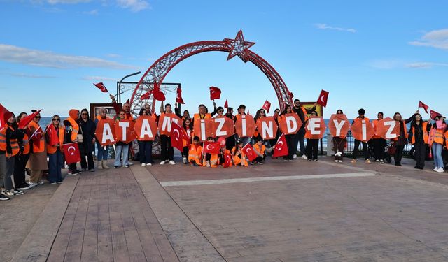 Samsun'da LÖSEV gönüllüleri 'Atam İzindeyiz' temalı uçurtma şenliği düzenledi