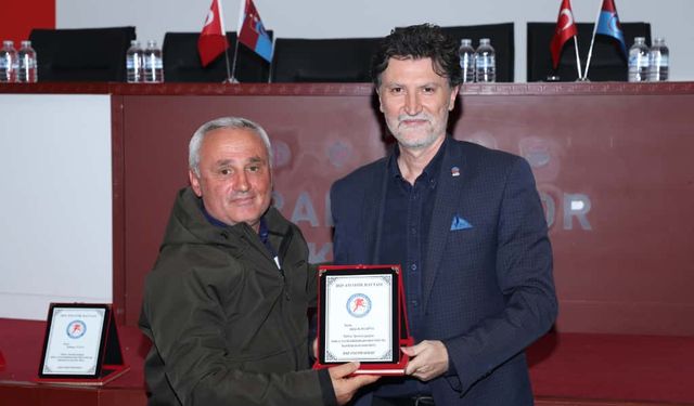 TAKA Gazetesi’ne Büyük Onur! Yahya Karabina “Yılın En İyi Basın Mensubu” Seçildi