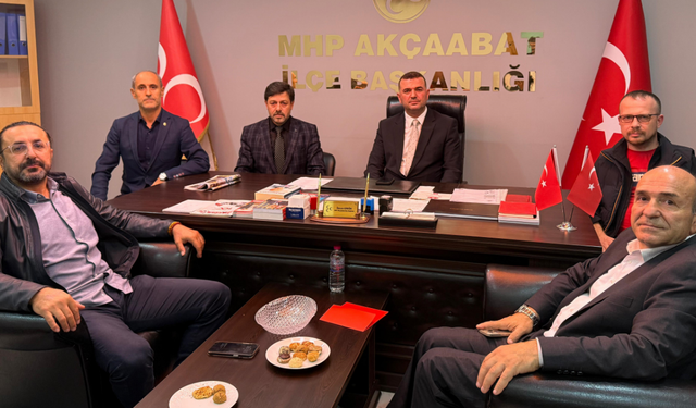 MHP Trabzon'dan Teşkilatları Güçlendirme Hamlesi: Akçaabat'ta Güç Birliği Toplantısı