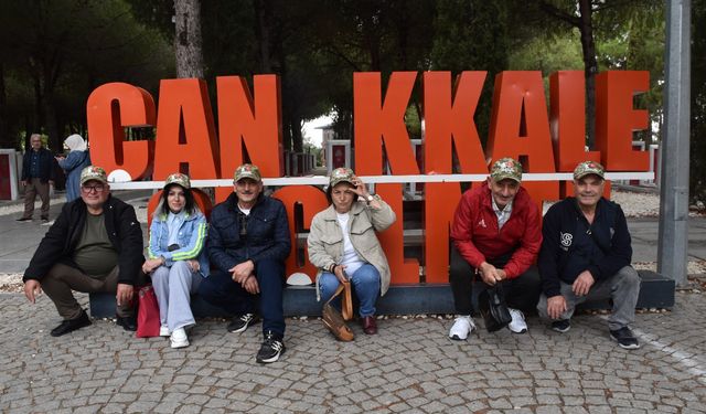 Trabzonlu Emekliler Çanakkale’de Duygusal Anlar Yaşadı: “Tüm Üyelerimizi Getireceğiz”