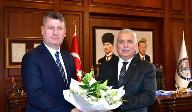TÜRKAV Trabzon Yönetiminden Vali Aziz Yıldırım’a Ziyaret