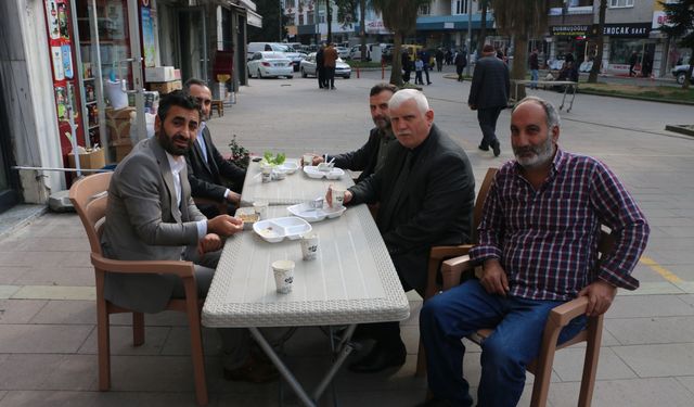 Oflular Gazze İçin Seferber Oldu: Hayır Çarşısı Yoğun İlgi Gördü