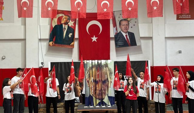 Giresun'un ilçelerinde 24 Kasım Öğretmenler Günü kutlandı