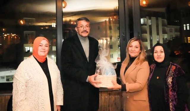 Trabzon’dan Hakkâri’ye Gönül Köprüsü: 41 Kişilik Kafile “Huzur ve Kardeşlik Buluşmaları”nda Bir Araya Geldi