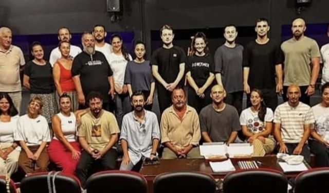 "İstanbul’un Son Beyzadeleri" Anadolu Turnesinde Sanatseverlerle Buluşuyor