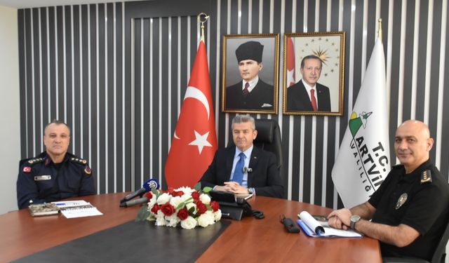 Artvin'de asayiş ve güvenlik basın bilgilendirme toplantısı yapıldı