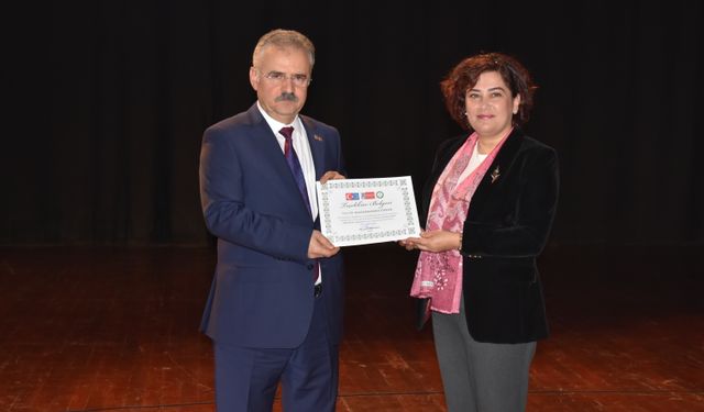 Artvin'de 'Erasmus+ Merkezi Projeler Bilgilendirme Toplantısı' yapıldı