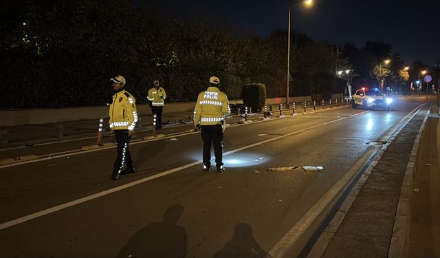 Samsun'da motosikletin yayaya çarpması sonucu 3 kişi yaralandı