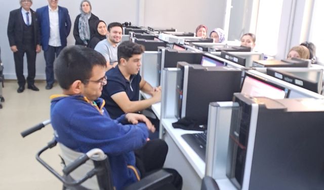 Bafra’da engellilere "Bilgisayar İşletmenliği Kursu" başladı