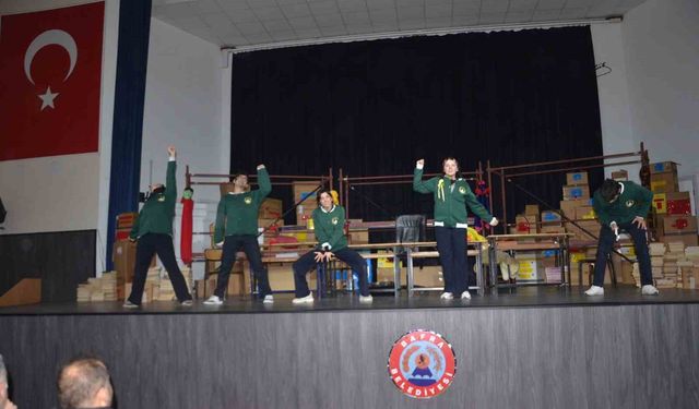 'Bir Kooperatif Macerası' Bafra'da sahnelendi