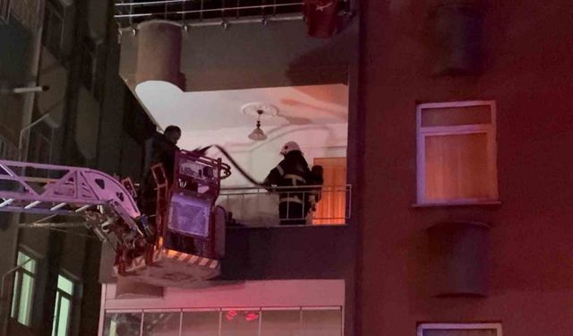 Ordu’da yangında evde mahsur kalan çocuğu ekipler kurtardı