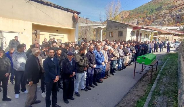 Gümüşhane'de 20 Yaşındaki Genç Toprağa Verildi