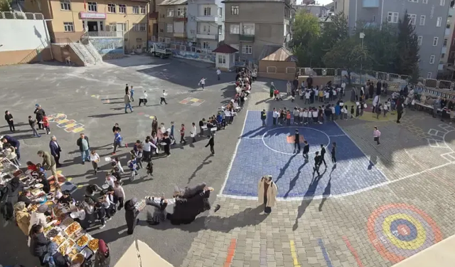 Gümüşhane’de Minik Yüreklerden Büyük Destek: 2,5 Saatte 87 Bin TL Filistin’e