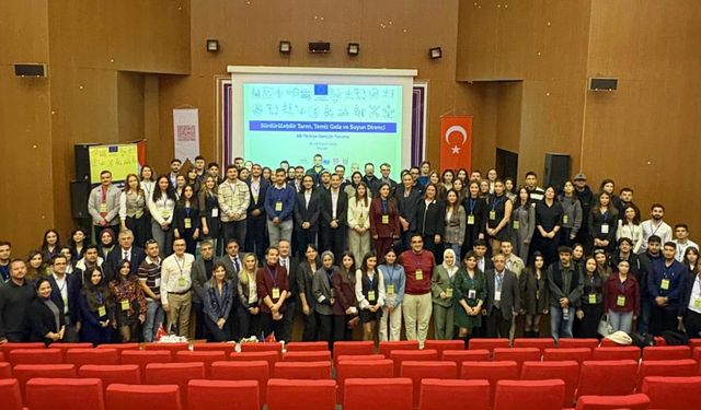 Mardin’de “Yeşil Diplomasi Haftaları”: Trabzonlu Gençler AB Gençlik Forumu’nda Söz Sahibi Oldu