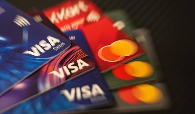 Faiz Düştü Ama Borçlar Ödenemedi: Kredi Kartı ve KMH Borçlarında Risk Rekor Seviyede