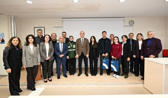 Trabzon'da üniversite öğrencileri 'Dumansız Kampüs' sloganı için yarıştı