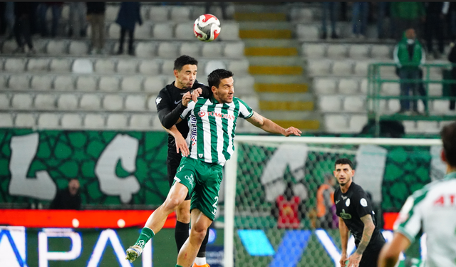 Rizespor Eski Hocasıyla Deplasmanda Kozlarını Paylaştı: Galibiyet Avuçlardan Kaçtı