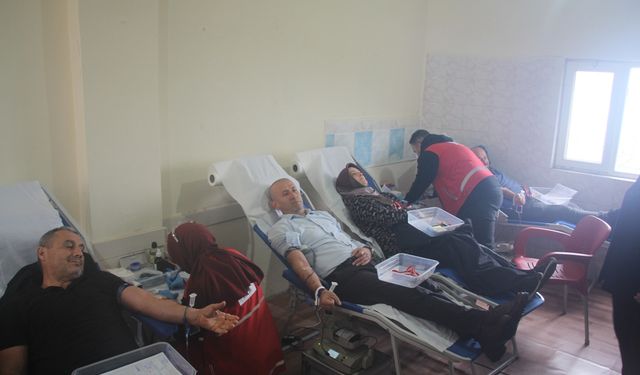 Güce'de kan bağışı kampanyası düzenlendi