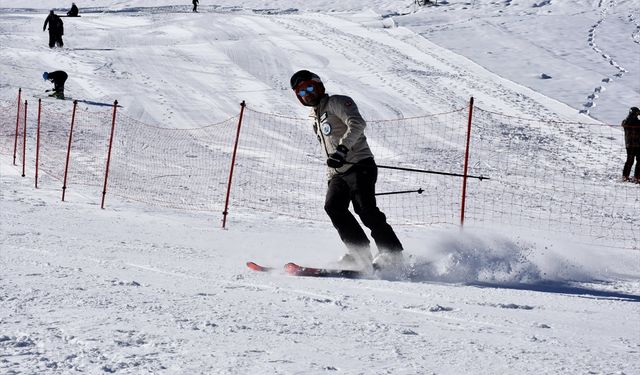 Ordu'daki Çambaşı Kayak Merkezi'nde sezon açıldı