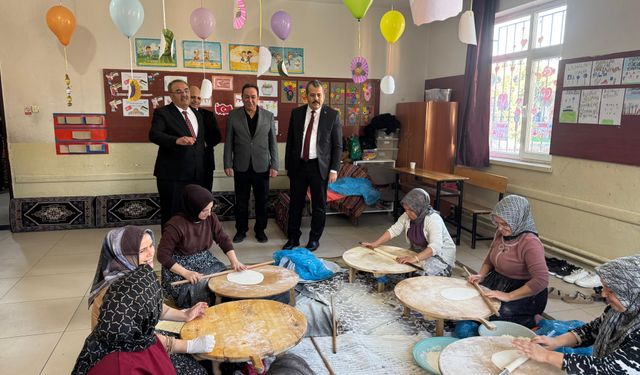 Vezirköprü Öğürlü İlkokulu'nda Yerli Malı Haftası etkinliği yapıldı