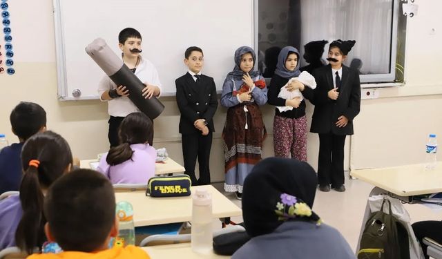 Bayburt'ta öğrencilere 'Okuma Halkaları Projesi' ile kitap okuma alışkanlığı kazandırılıyor