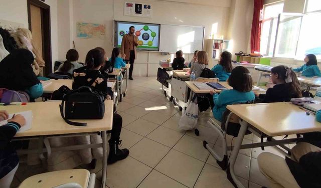 Bayburt'ta öğrencilere sıfır atık ve çevre farkındalığı eğitimi verildi