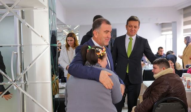 Bayburt'ta özel öğrenciler polisevinde misafir edildi