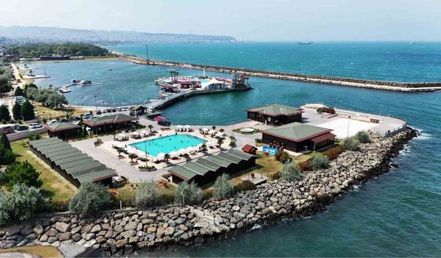 Deniz ve havuz görmeyen engellilere 5 yıldızlı hizmet: 10 binden fazla kişi yararlandı