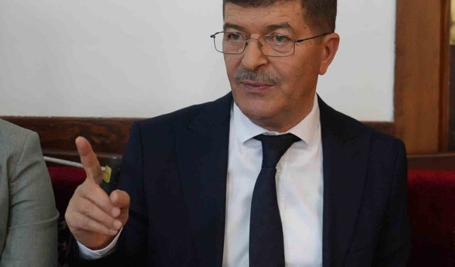 İlahiyatçı profesör: 'Eşcinsel evlilikler, ailenin temeline konulan büyük dinamitlerdir'