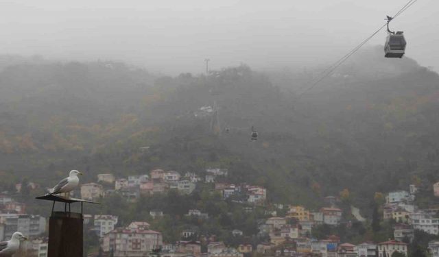 Ordu'nun 'seyir terasında' sis güzelliği