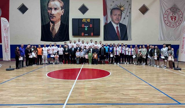 Vezirköprü'de ödüller sahiplerini buldu