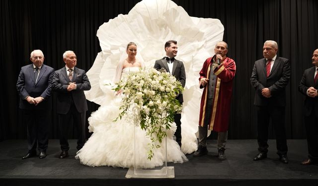 Ecem Kanber ile Mert Kurtoğlu Dünyaevine Girdi