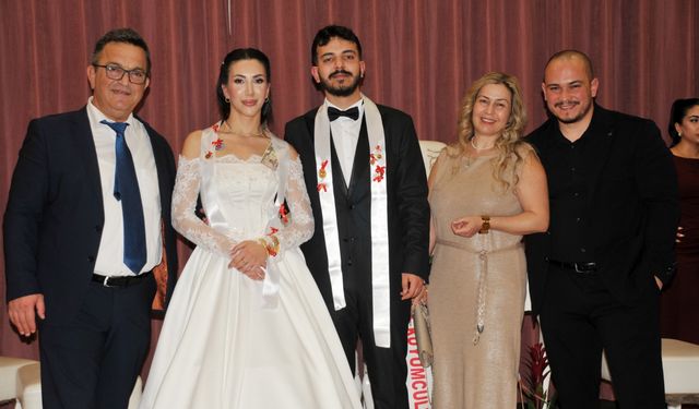 Şeyhoğlu ve Karlı Ailelerinin Mutlu Günü! Tuğçe ile Tuncer Dünya Evine Girdi