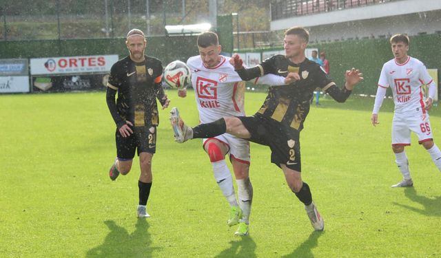Sebat Gençlikspor Son Anda Yıkıldı Ama Zirveden İnmedi