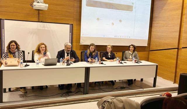 Trabzon’da “Toplumda ve Ailede Kadın” panelinde kadınların çok boyutlu temsili konuşuldu