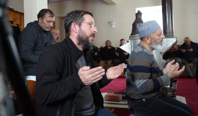 Çığ şehitleri ile Hatice Karaaslan dualarla anıldı. Unutulmuyor