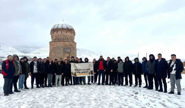 Bayburtlu gençler kültür gezisini tamamladı