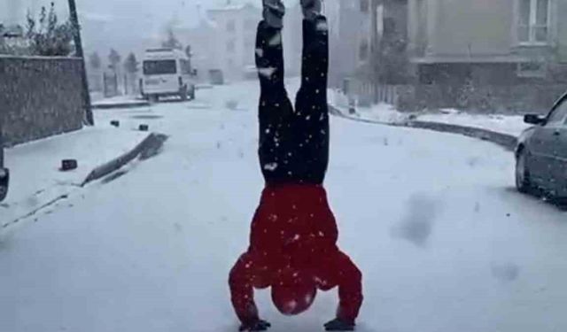 Guinness rekortmeni judocu kar sevincini 20 geri taklayla kutladı