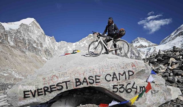 Samsun'dan dünyanın zirvesine 7 bin kilometrelik pedal