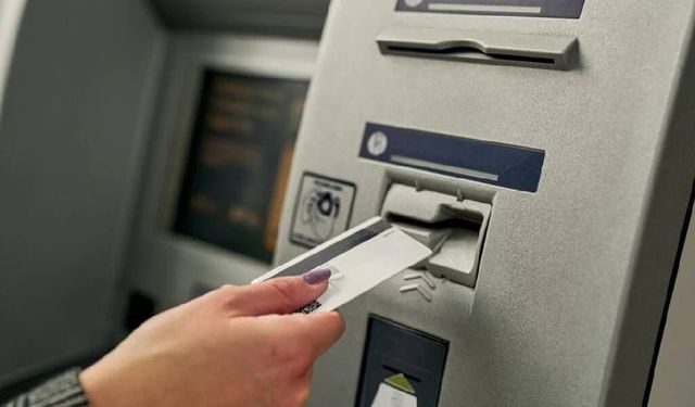 ATM Kullanıcıları Dikkat! Bu Hata Cebinize Zarar Verebilir