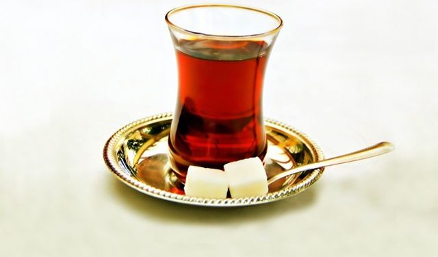Kuru Çay Fiyatları Cep Yakıyor: 1 Kilogram Çay 300 TL'yi Aştı