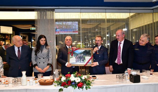 Şalpazarı’ndan Vali Aziz Yıldırım’a Duygusal Veda