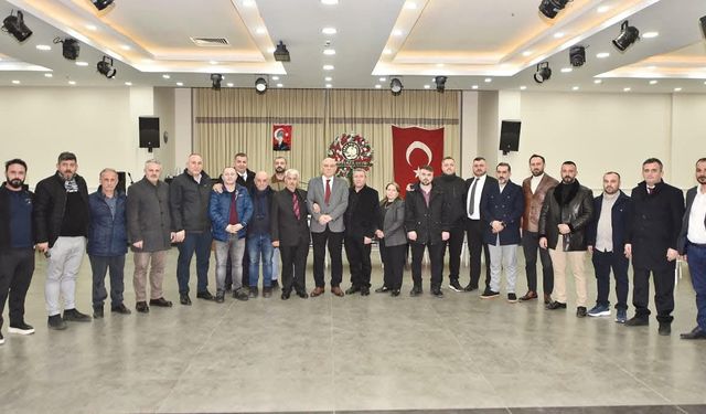 Mustafa Şimşek Yomra Esnaf Odası’nda Güven Tazeledi