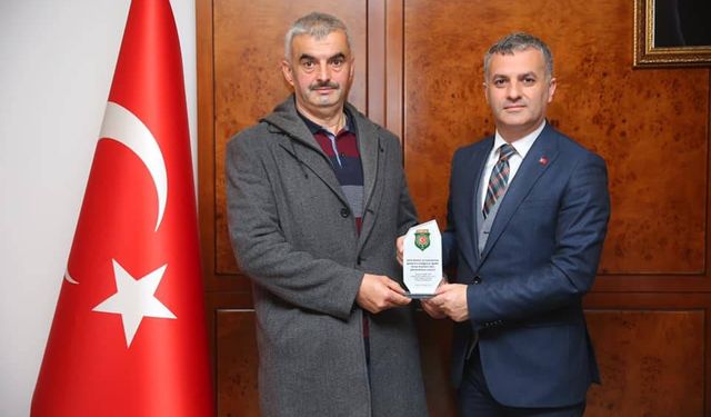 Trabzon’da Şehitler Anısına 20 Metrelik Bayrak Direği Projesi Başlatıldı