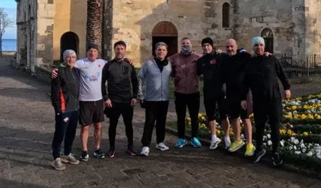 Trabzon Sokaklarında Her Ay Yarı Maraton! Sporcular Şehri 21 Kilometre Koşarak Turluyor