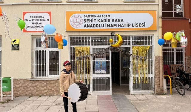 Alaçam'da ramazan öncesi okullar süslendi