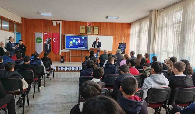 Bafra'da ortaokul öğrencilerine 'dijital güvenlik' eğitimi