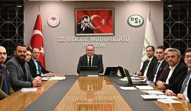 Bayburt'taki taşkın kontrol projelerinin son durumu toplantıda değerlendirildi