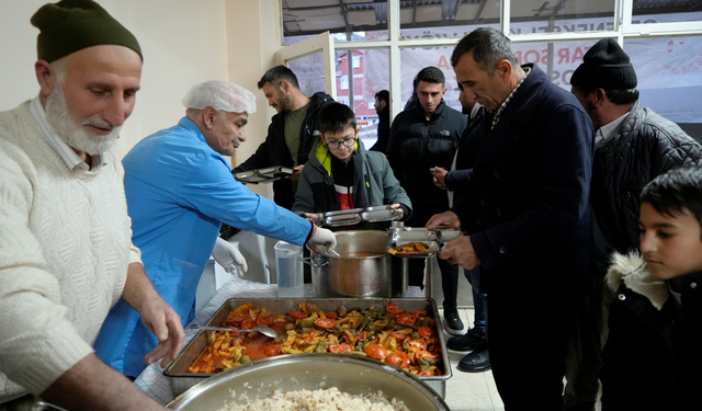 22 Yıllık İftar Geleneği Yollara Sofra Kuruyor! Kırıklı Köyü’nden Anlamlı Dayanışma